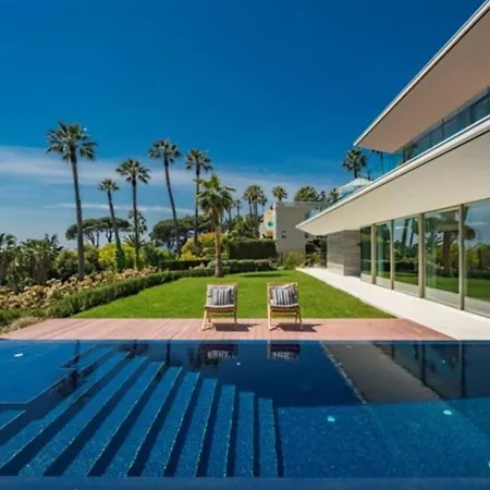 Villa Elm