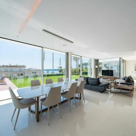Elm Villa